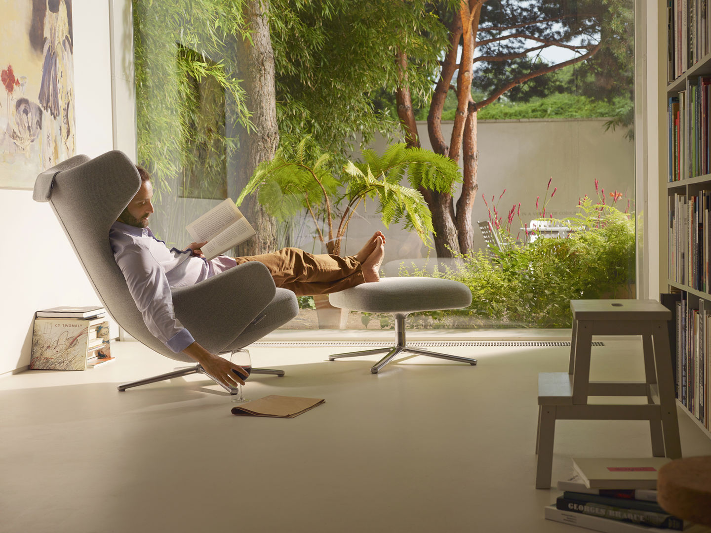 1903643_Grand Repos & Ottoman_small_v_fullbleed_1440x